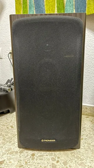 Equipo de musica marca con CD y radio, Pioneer