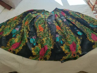 Falda de seda multicolor