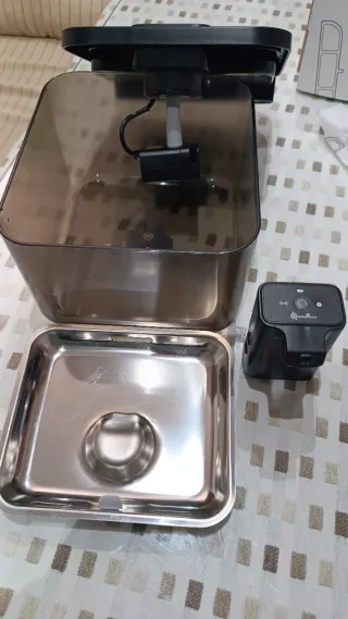 Fuente automática para gatos