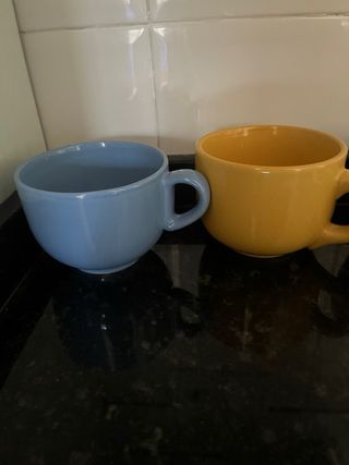 Tazas de desayuno diferentes colores y medidas