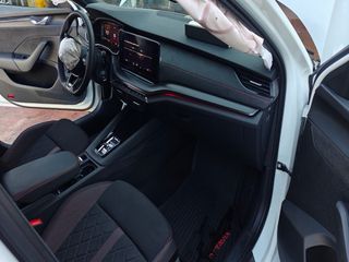 Skoda Octavia 2023. accidentado!!