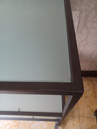 Mesa Expositoria Cristal y Metal