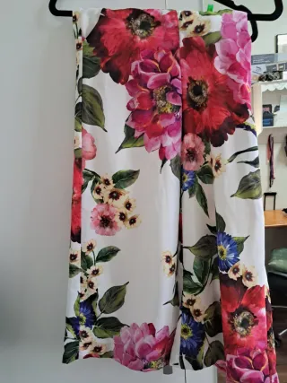 Conjunto floral niña