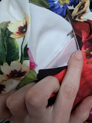 Conjunto floral niña