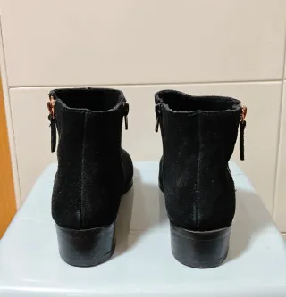 Botines de ante negros