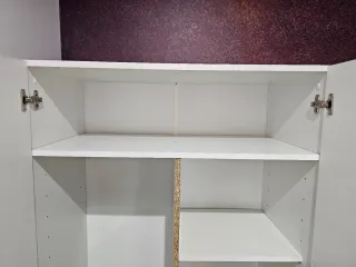 Armario Escobero Blanco