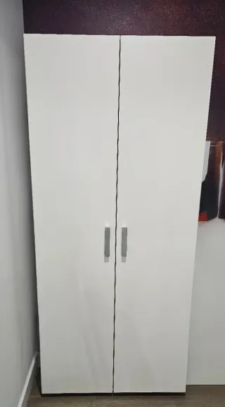Armario Escobero Blanco