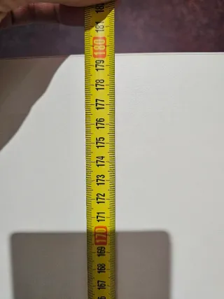 Armario Escobero Blanco