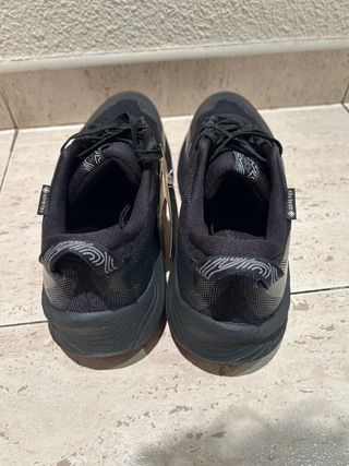 Asics Gel Trabuco 12 Gore-Tex Negro