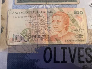 Colección 4 Billetes Pesetas y 1 Brasil