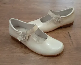 Zapatos de vestir blancos Talla 32