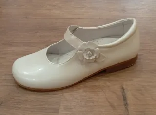 Zapatos de vestir blancos Talla 32