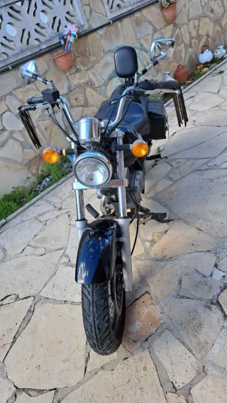 Suzuki GZ125 Marauder