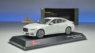 Nissan Skyline 350GT Hybrid 1/43 Kyosho