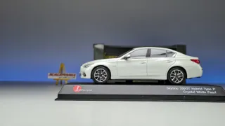Nissan Skyline 350GT Hybrid 1/43 Kyosho