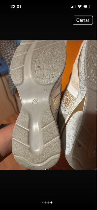 Deportivas Cetti cuña beige y blanco