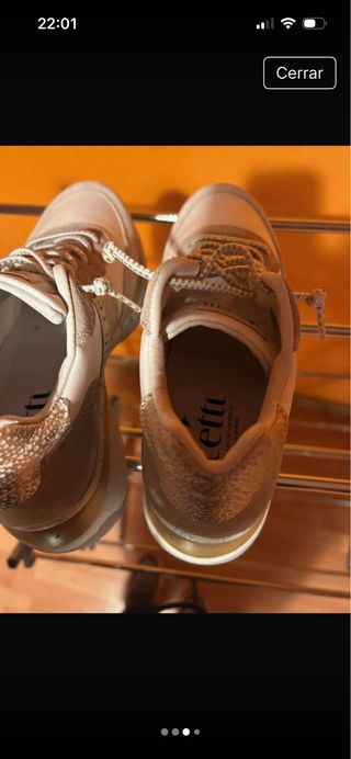 Deportivas Cetti cuña beige y blanco