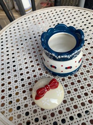 Zuccheriera vintage in ceramica decorata a mano