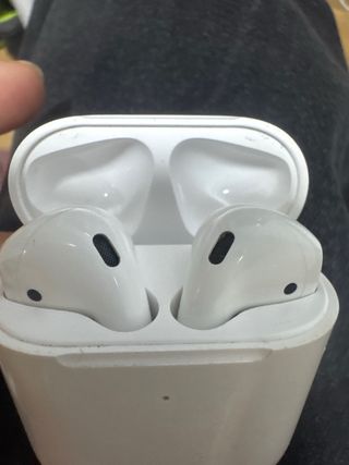 AirPods Apple Bianchi