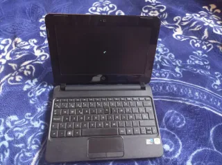 Mini portátil HP Negro le falta el cargador