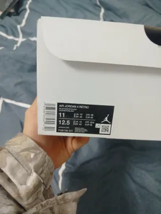 Air Jordan 4 Retro white thunder