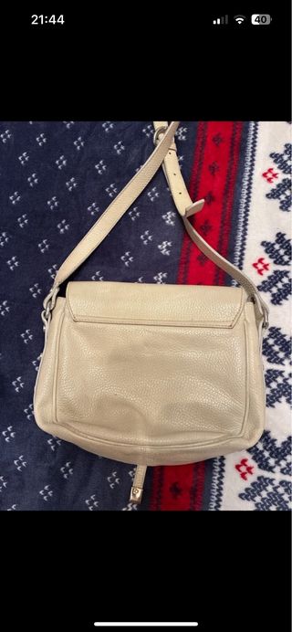 Bolso bandolera de piel beige