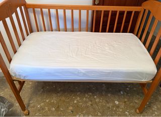 Cuna y colchon