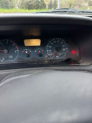 Nissan Terrano II 2000