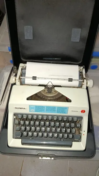 Gran Coleccion de maquinas de escribir