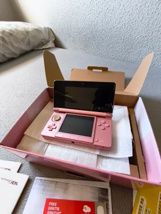Nintendo 3DS Rosa Completa en Caja
