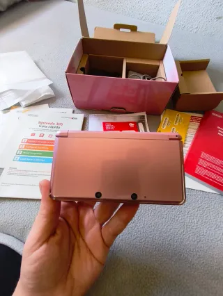 Nintendo 3DS Rosa Completa en Caja