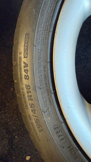 Llantas Ford 16 pulgadas con neumáticos 70%