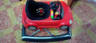 Andador infantil coche rojo
