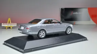 Nissan Gloria 1/43 Jcollection