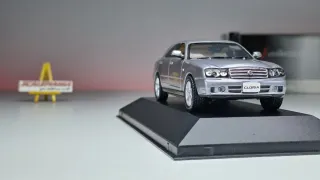 Nissan Gloria 1/43 Jcollection