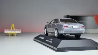 Nissan Gloria 1/43 Jcollection