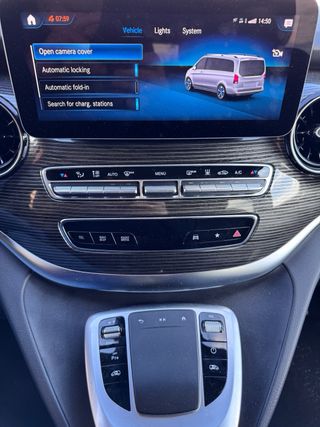 Mercedes-Benz EQV 2024