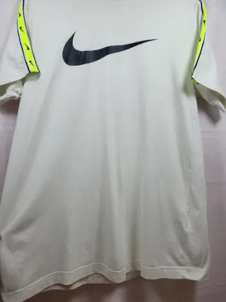 Camiseta Nike con estampado Blanca Talla L