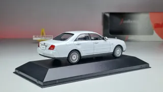 Nissan Cedric 1/43 Jcollection
