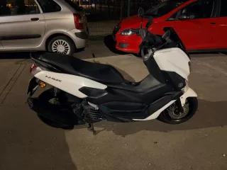 Yamaha NMAX 125 Scooter Automática