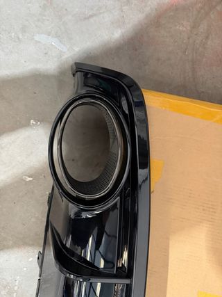 Difusor trasero negro brillante AUDI RS7