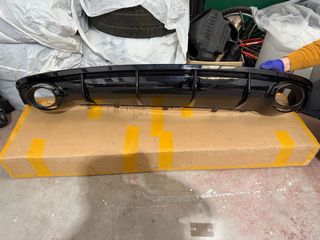 Difusor trasero negro brillante AUDI RS7