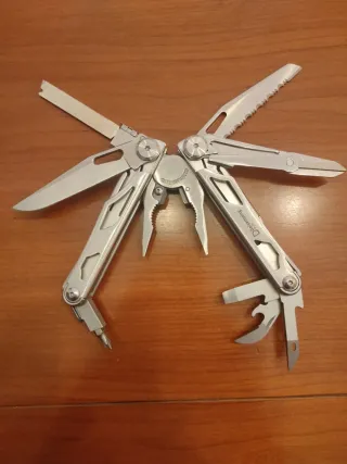 Alicates Plegables  Daicamping DL30