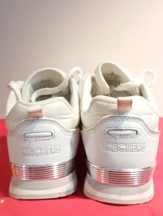 Zapatillas Skechers Mujer Blancas y Plateadas