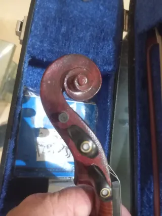 Violín antiguo  J Thibouville-Lamy con arco y est