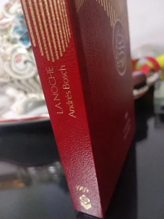 Novela: la noche de premios planeta