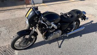 Triumph Thruxton 900 2015