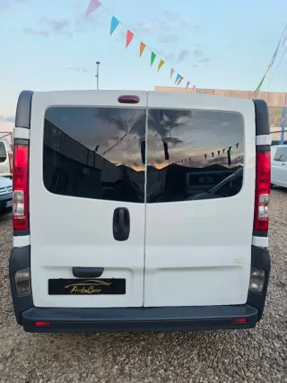 Opel Vivaro 9 plazas 228.153KM