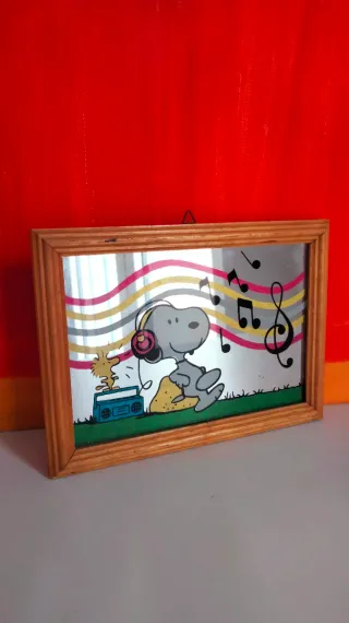 Specchio con Snoopy e note musicali anni 80