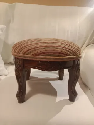 Escabel Reposapiés Tapizado